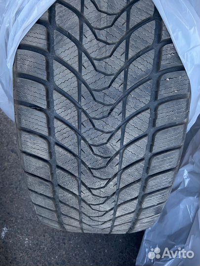 Delinte WD1 235/50 R18 100H