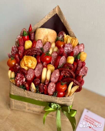 Мужские колбасные мясные букеты для мужчин