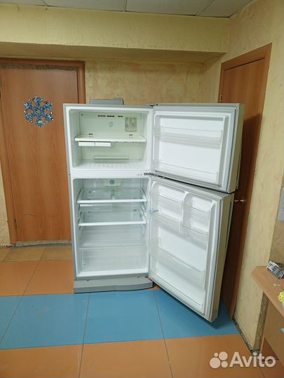 Холодильник daewoo NO frost