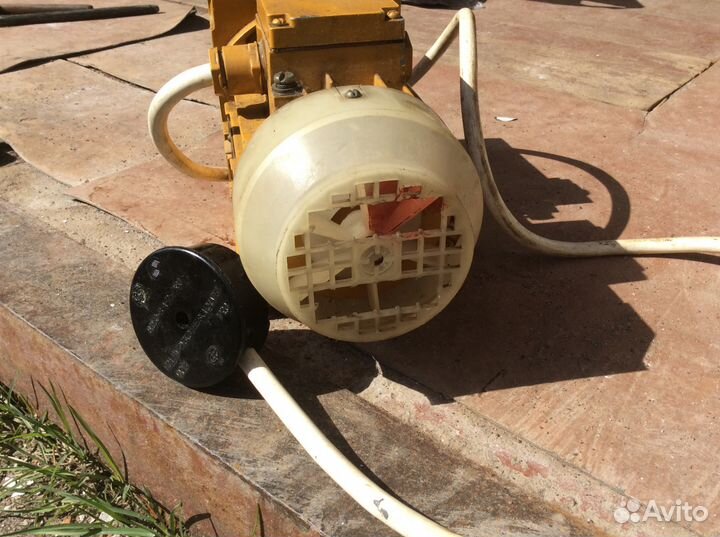 Насос вакуумный 3нвр-1духл4.2 бу