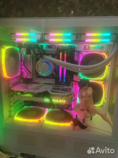 Игровой системный блок с монитором
