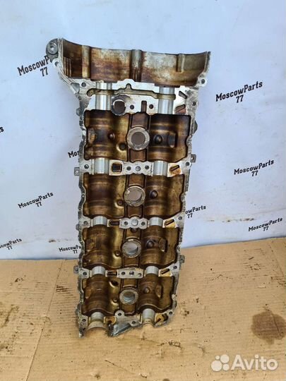 Клапанная крышка гбц левая Mercedes M273