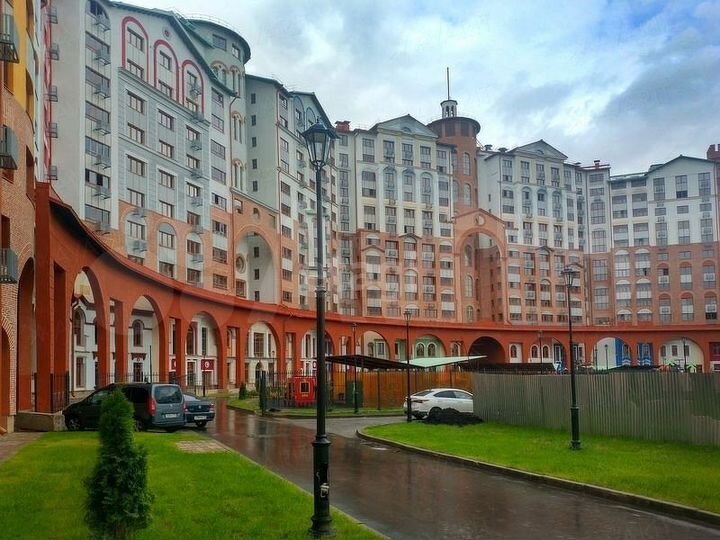 2-к. квартира, 63 м², 4/18 эт.