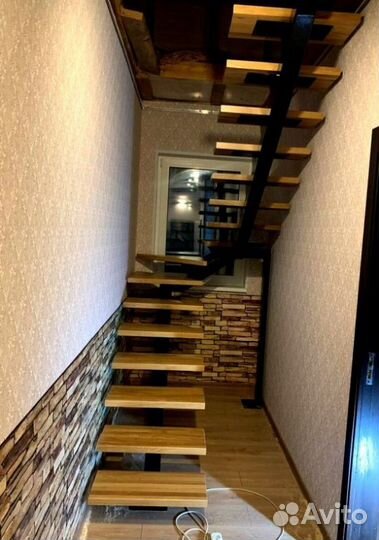 Лестница в дом или квартиру