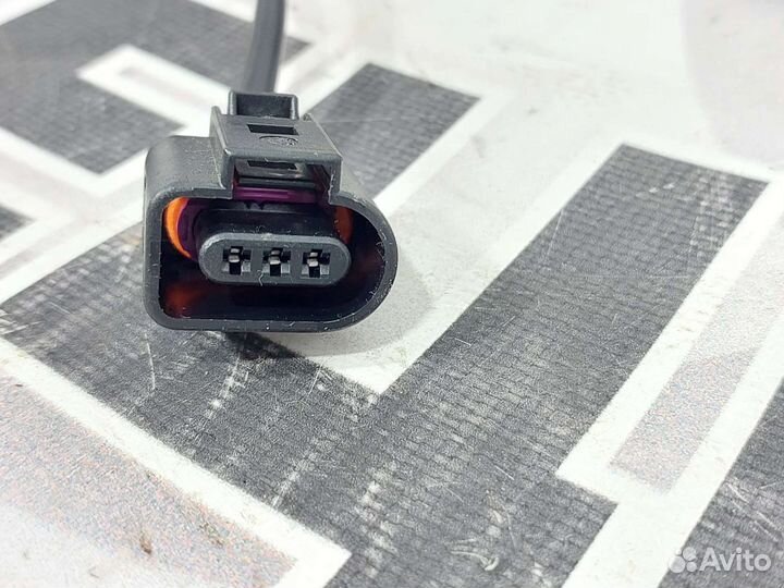 Личинка багажника Volkswagen Bora