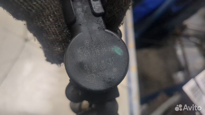 Рампа топливная Mercedes Vito W638, 2000