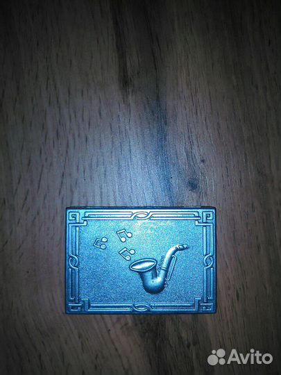 Карманное зеркальце