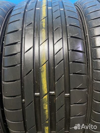 Kumho Ecsta PS71 215/45 R18 93Y