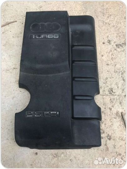 Крышка двигателя audi