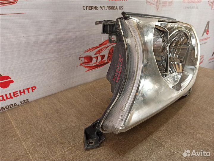Фара левая Toyota Land Cruiser 200 (2007-Н.в.)