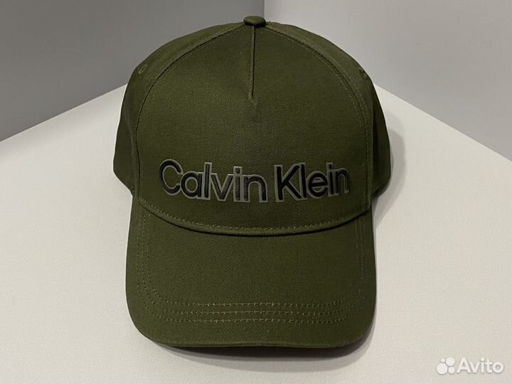 Calvin Klein / Lettering