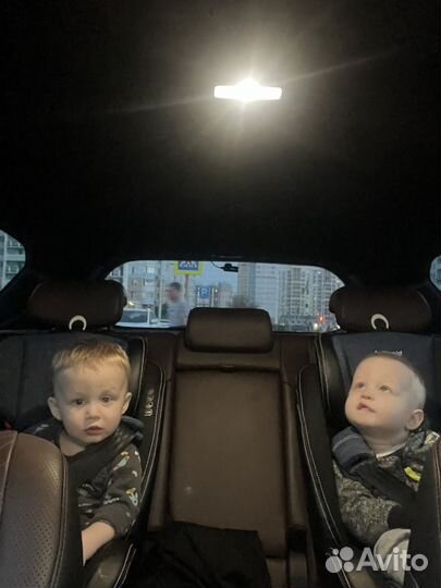 Няня для двойни с проживанием