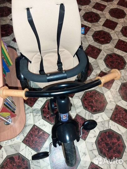 Детский велосипед с родительской ручкой