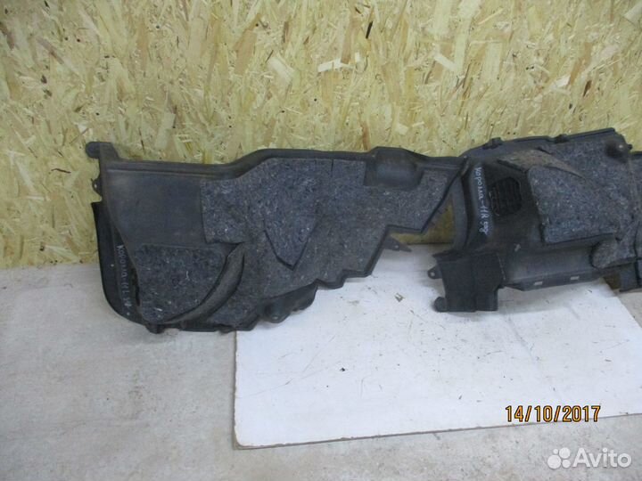 Обшивка багажника боковые Тойота Королла 150