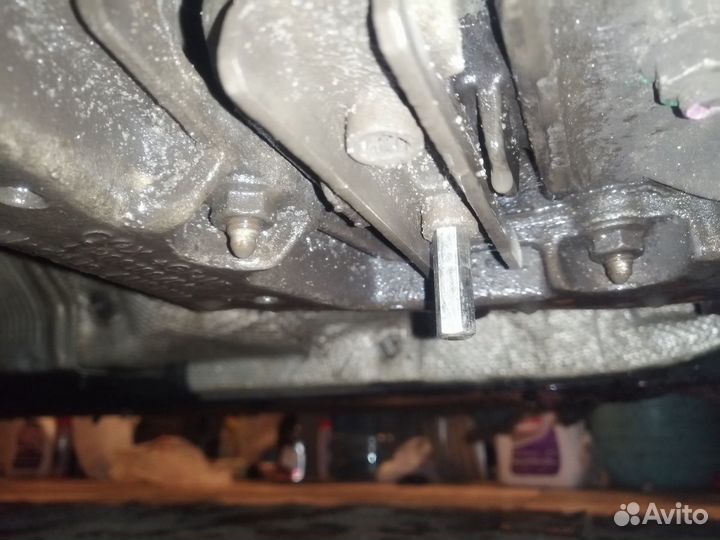 Вставка в опору коробки Audi B8: A4 A5 S4 S5 Q5