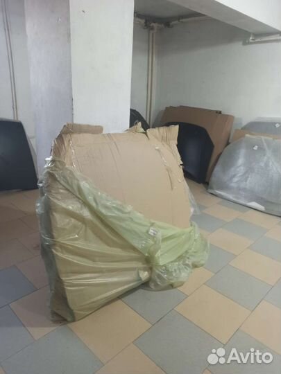 Капот на priora