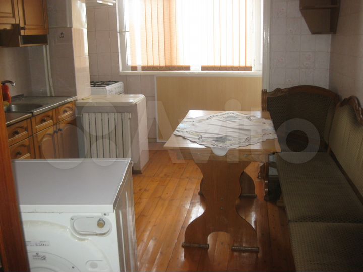 2-к. квартира, 52 м², 6/10 эт.