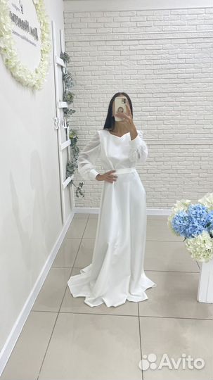 Свадебное платье