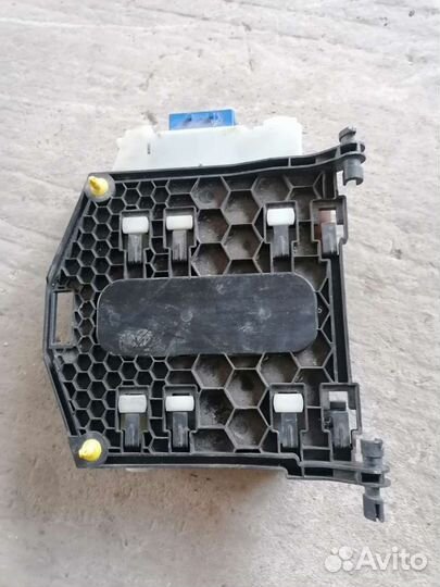 Блок предохранителей Ford Galaxy II