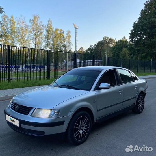 Volkswagen Passat 1.6 МТ, 1997, 250 000 км