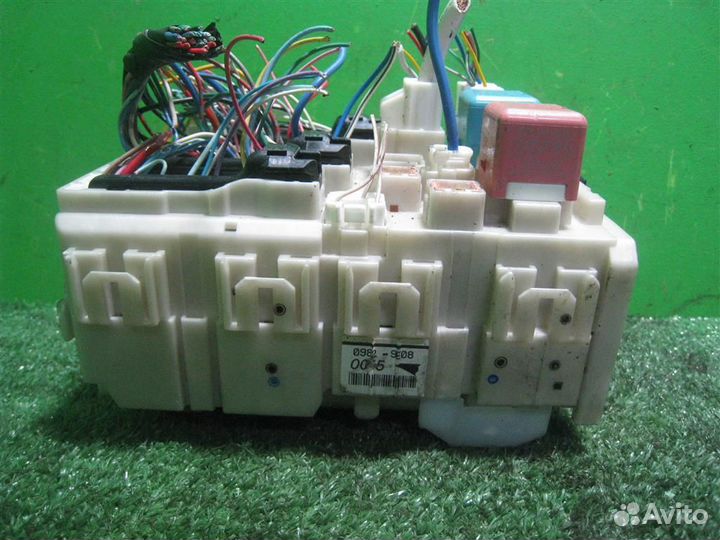 Блок предохранителей салонный Toyota Verso R2 2009