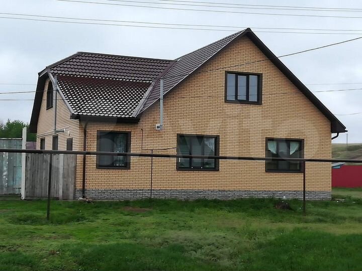 Коттедж 184 м² на участке 45 сот.