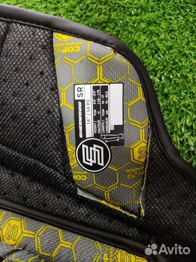 Щитки хоккейные всех размеров