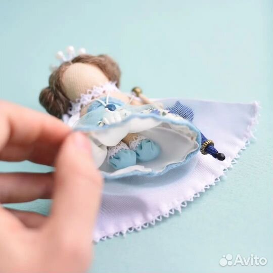 Маленькие Куколки брелоки в авто ручная работа