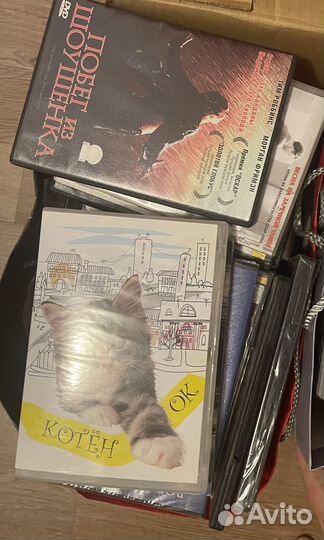 Двд диски фильмы и аудио кассеты