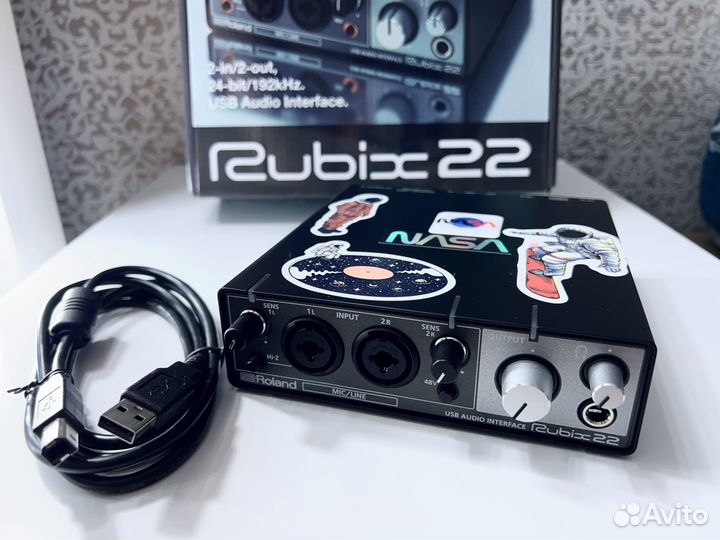 Внешняя звуковая карта Roland Rubix 22