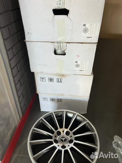 Продам литые диски