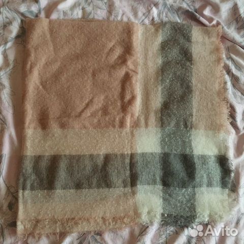 Женский розовый шарф