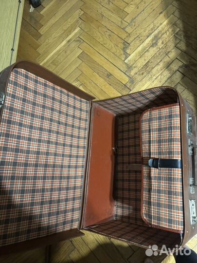 Чемодан ретро винтаж