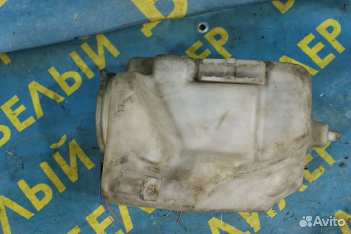 Бачок омывателя лобового стекла Mercedes-Benz W210