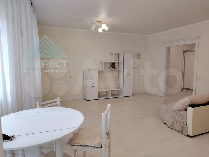 2-к. квартира, 61 м², 3/9 эт.