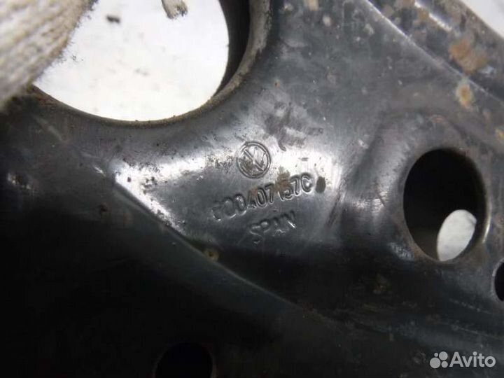 Рычаг подвески передний правый Volkswagen Polo