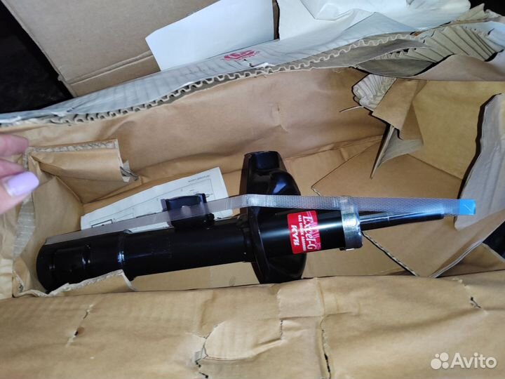 Стойки передние лансер 10 новые