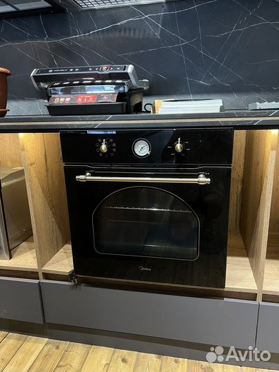 Духовой шкаф