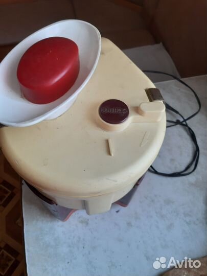 Соковыжималка шнековая bork