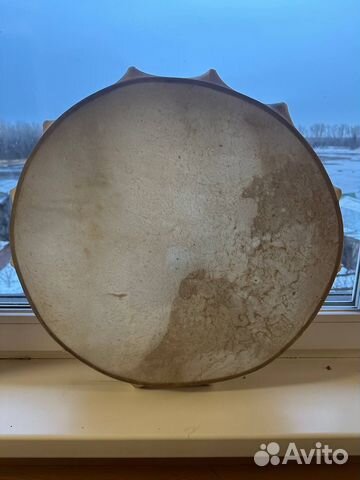 Дюнгюр якутский музыкальный инструмент. Круг бубнов. Круг бубнов. Алтайский шаманский бубен. Бубен в детском саду.