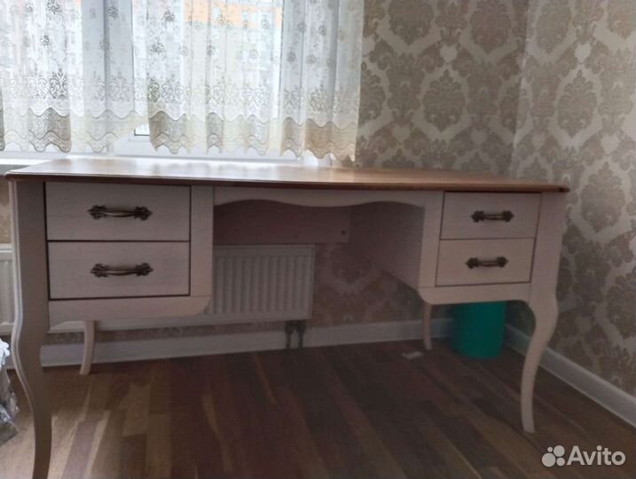 Письменный стол Лебо массив сосны