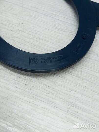 Кронштейн (крепление) BMW 7 F01/F02 2010