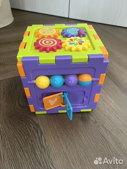 Развивающие игрушки для малышей до года