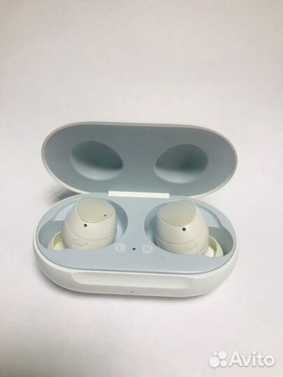 11. Беспроводные наушники