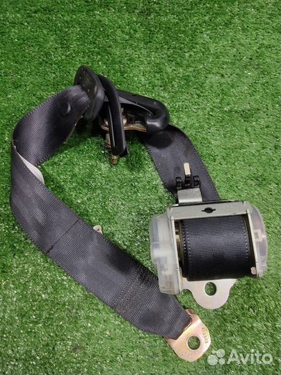 Ремень безопасности задний левый Lexus RX300 (MCU