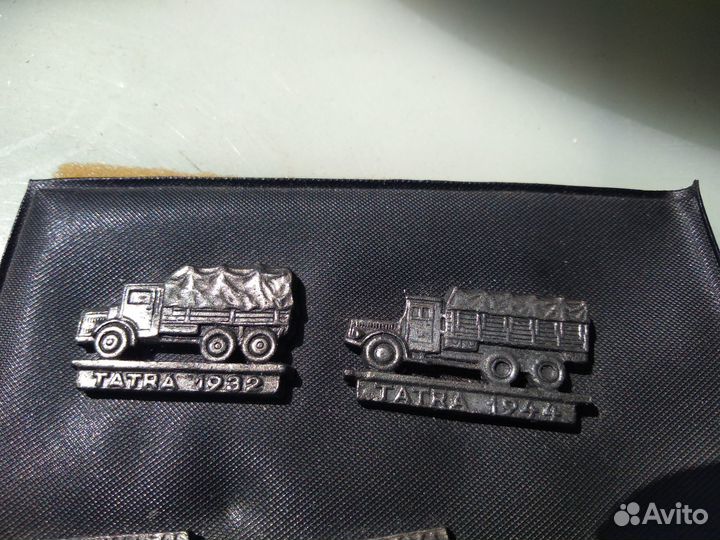Значки булавки машины tatra