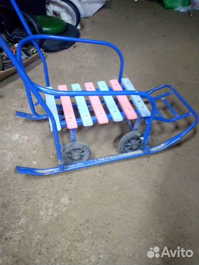 Детские санки с колесами