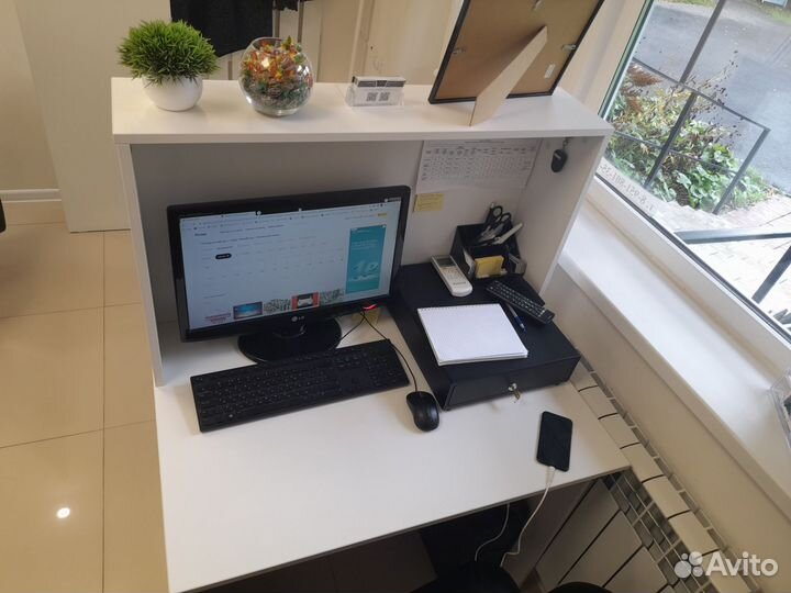 Стойка ресепшн бу