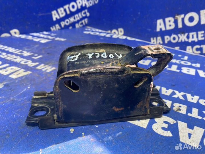 Подушка двигателя Opel Corsa D купе A12XER 2011