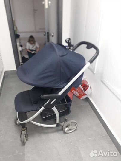 Прогулочная коляска